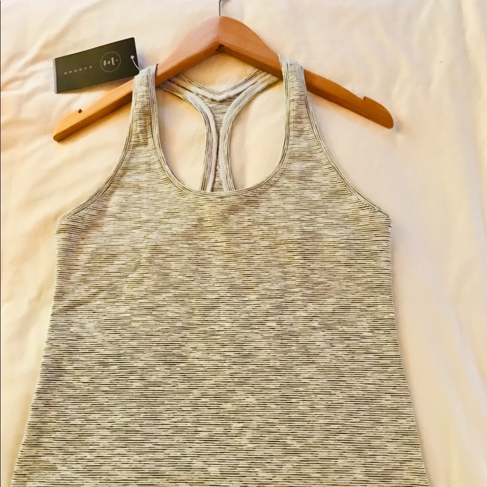 Workout Tank - Picture 2 of 5